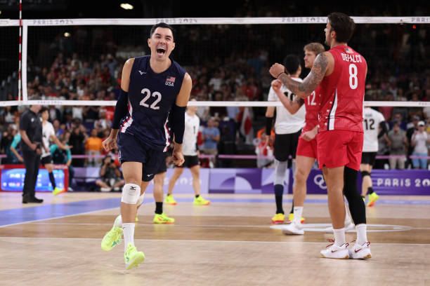 冯坤与冯乾:历史记载中的兄弟形象对比