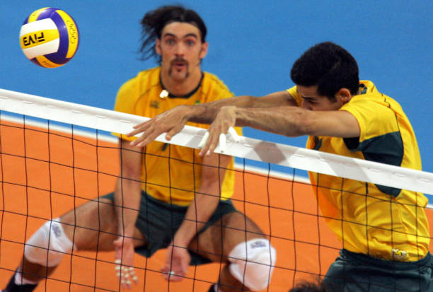 从六人到四人:不同排球比赛形式的上场人数差异