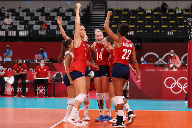 新手必看!30分钟快速上手排球核心动作(附慢动作分解)