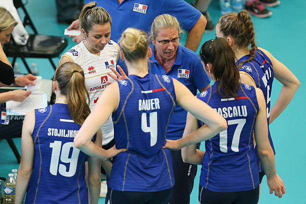 排球比赛人数规定:标准比赛需要多少队员?