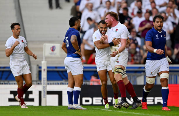 谁在女子十米台决赛中脱颖而出?跳水世界杯总决赛结果揭晓